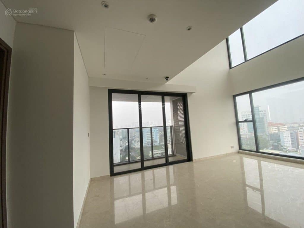 Bán căn 4PN Thang máy riêng trần cao tại The Marq – Nội thất cơ bản, tầng cao